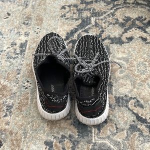 Tennis shoes. Very lightweight